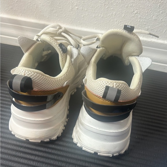 Fashion Pass Off | Women Shoes - Picture 2 of 4